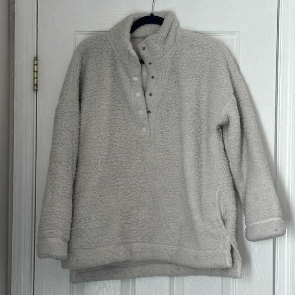 aerie Jackets & Blazers - Aerie Women's Teddy Style Pullover Fleece Oversized Size Small Cream Off-white
